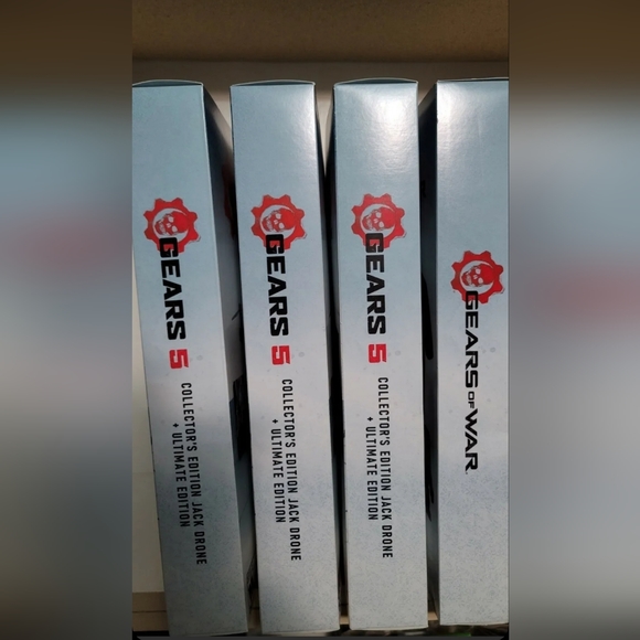 Gears 5 Promotional Material Lot - Picture 3 of 13